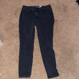 black skinny jeans